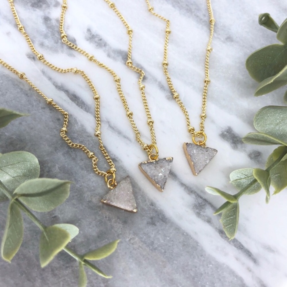 SOLD OUT 🎉7XHP🎉 - Dainty Druzy Triangle Necklace - Picture 1 of 4